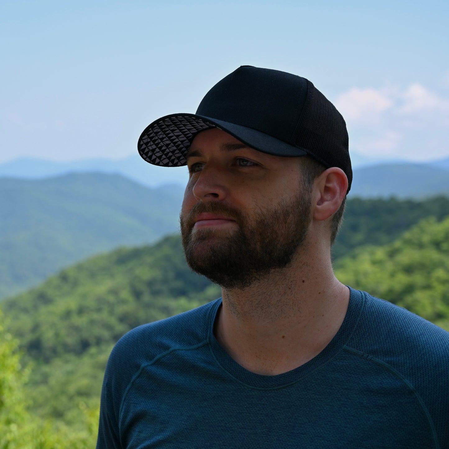 Hidden V's - Trucker Hat - 5 Panel